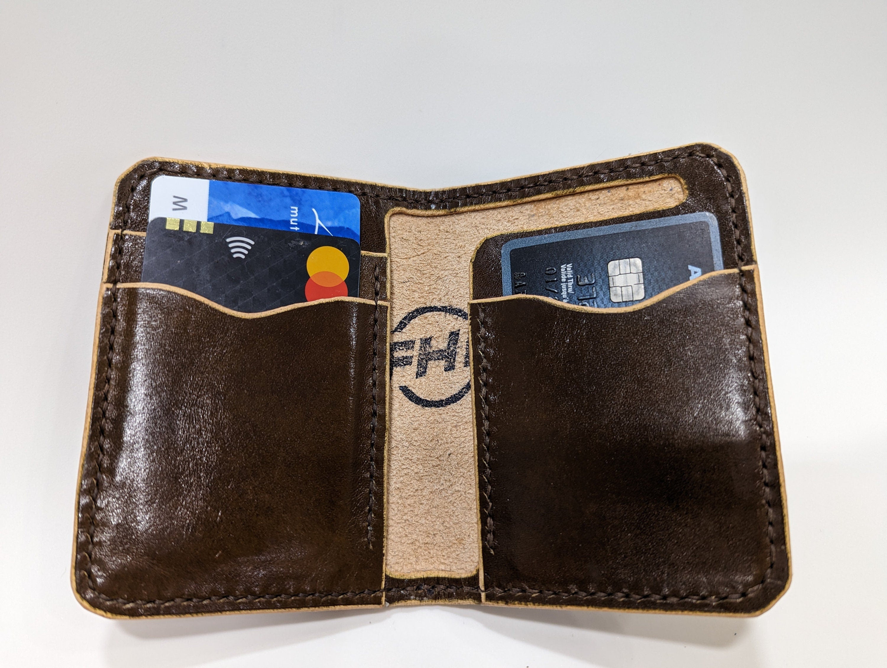 Mimialist Vertical Bifold Wallet | Slim Design | Premium Glossy Brown Veg-tan Leather