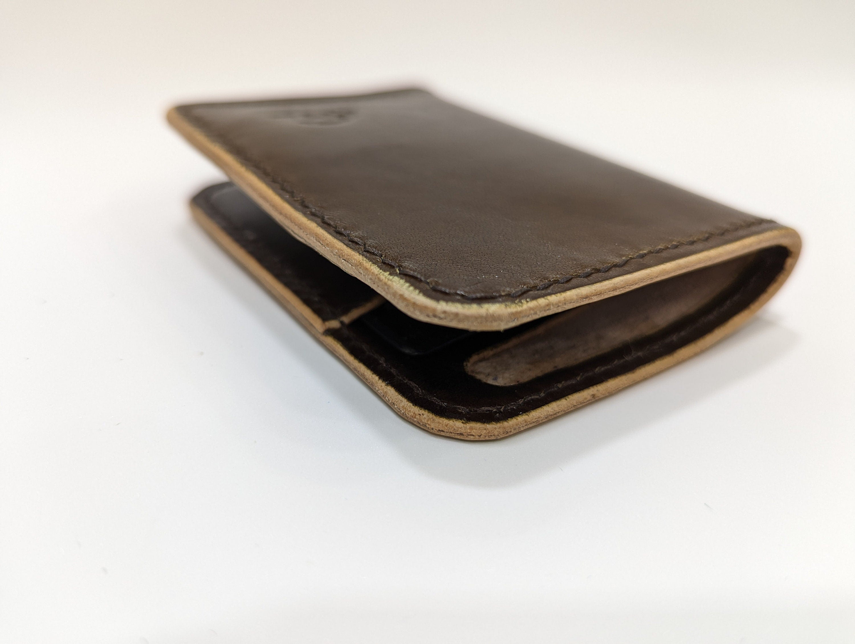 Mimialist Vertical Bifold Wallet | Slim Design | Premium Glossy Brown Veg-tan Leather