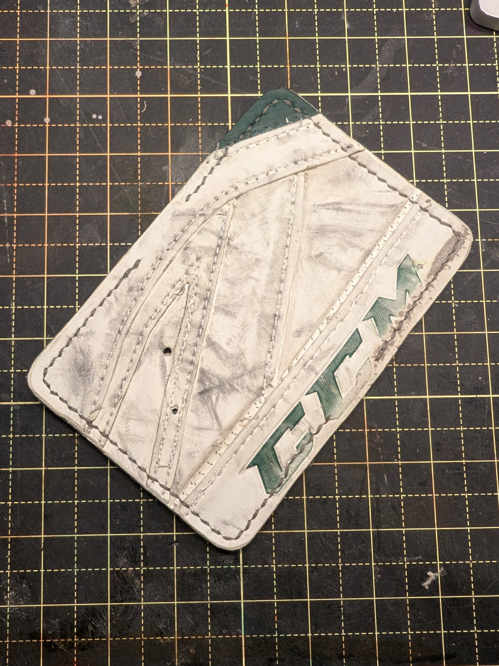 The Starter Bifold - CCM Premier 2