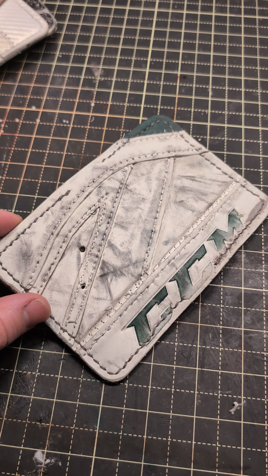 The Starter Bifold - CCM Premier 2